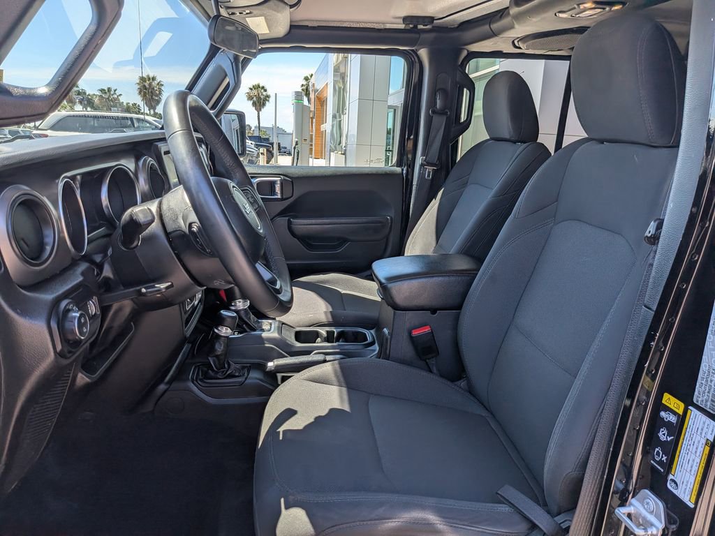 Used 2023 Jeep Gladiator Sport image 11