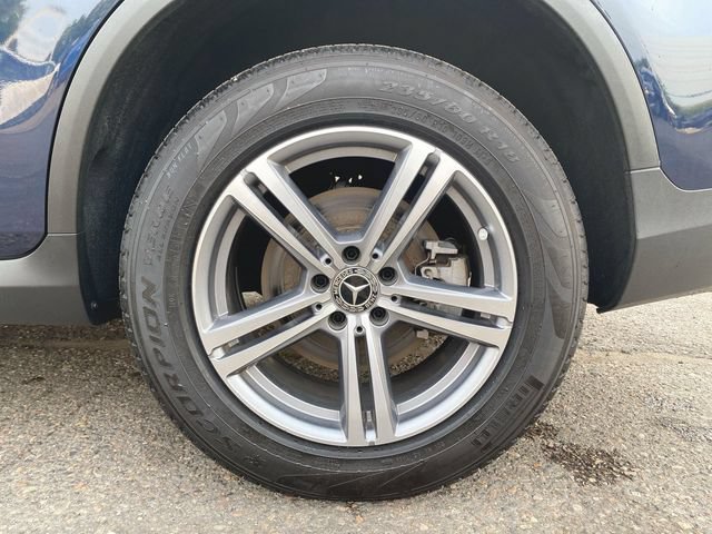 Used 2021 Mercedes-Benz GLC 300 4MATIC image 32