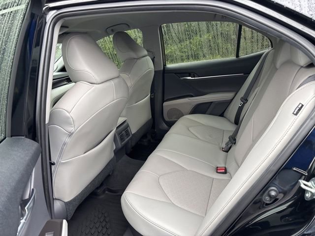 Used 2021 Toyota Camry XSE w/ Navigation Upgrade Package image 13