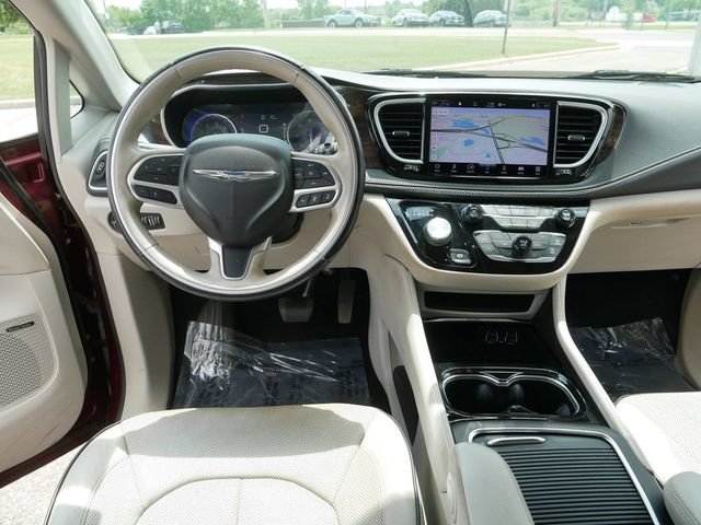 Used 2021 Chrysler Pacifica Limited w/ Premium & Safety Sphere Group AWD/4WD image 22