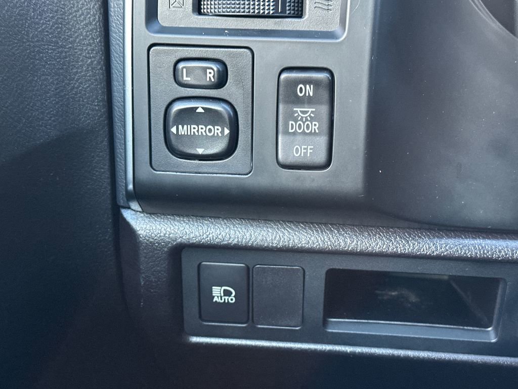 Used 2018 Toyota Sequoia TRD Sport image 27