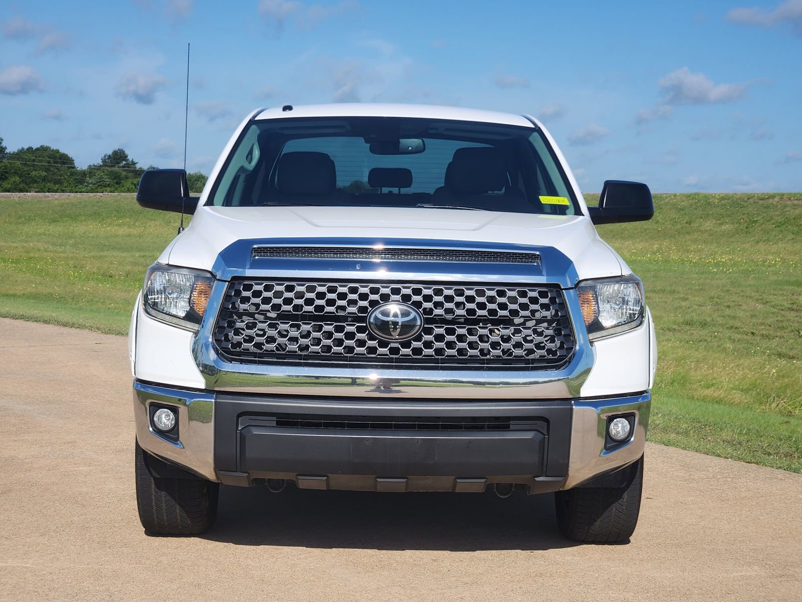 Used 2019 Toyota Tundra SR5 w/ SR5 Upgrade Package RWD image 6