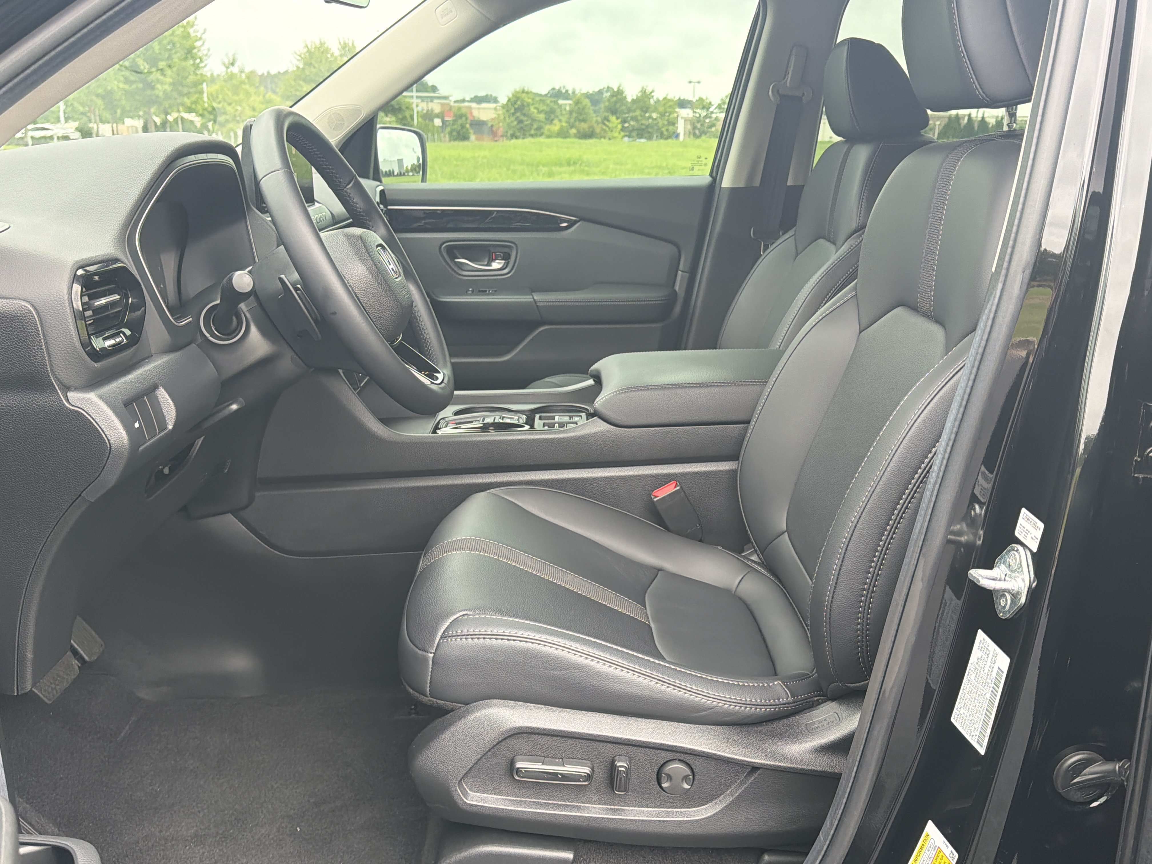 Certified 2026 Honda Passport RTL image 24