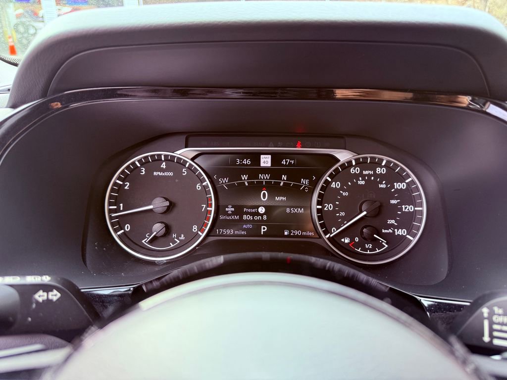 Used 2023 Nissan Pathfinder SL image 18