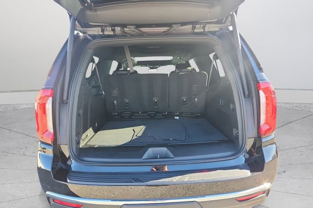 Used 2023 GMC Yukon XL SLT image 19