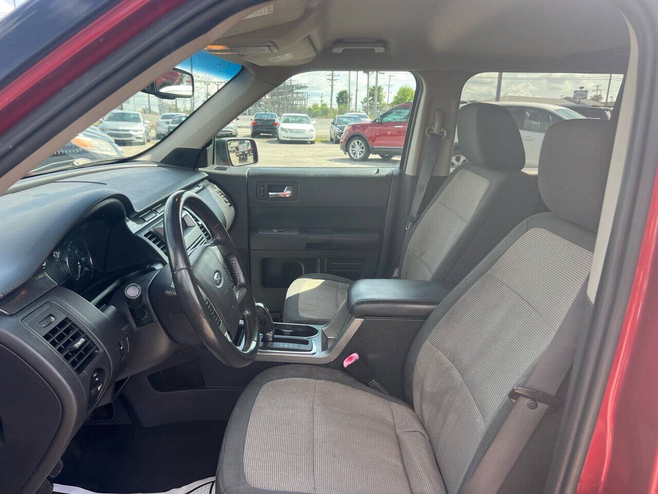 Used 2009 Ford Flex SE FWD image 21