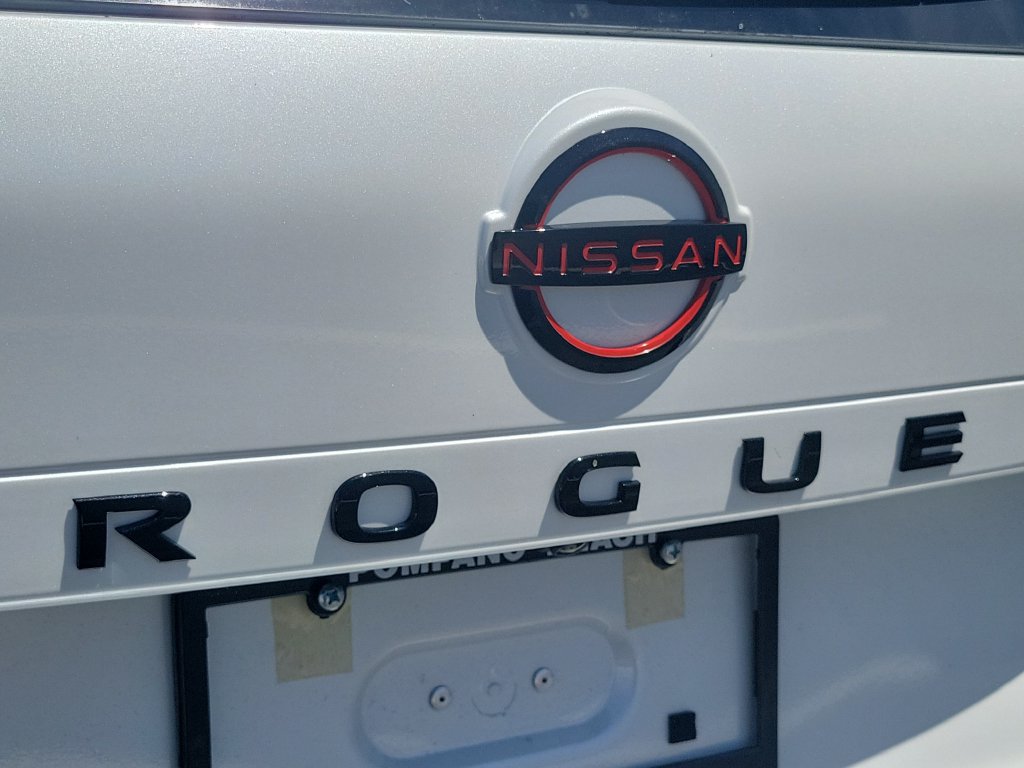 New 2026 Nissan Rogue SV w/ Rock Creek Premium Package AWD/4WD image 12