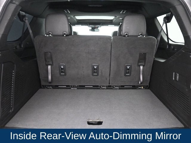 Used 2023 GMC Yukon XL SLT w/ Max Trailering Package AWD/4WD image 32