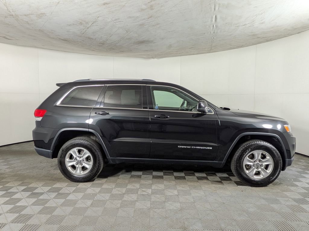 Used 2016 Jeep Grand Cherokee Laredo w/ Quick Order Package 23E image 6