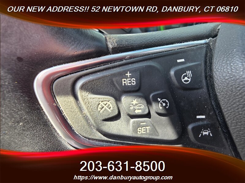 Used 2017 Chevrolet Volt Premier w/ Driver Confidence II Package FWD image 10