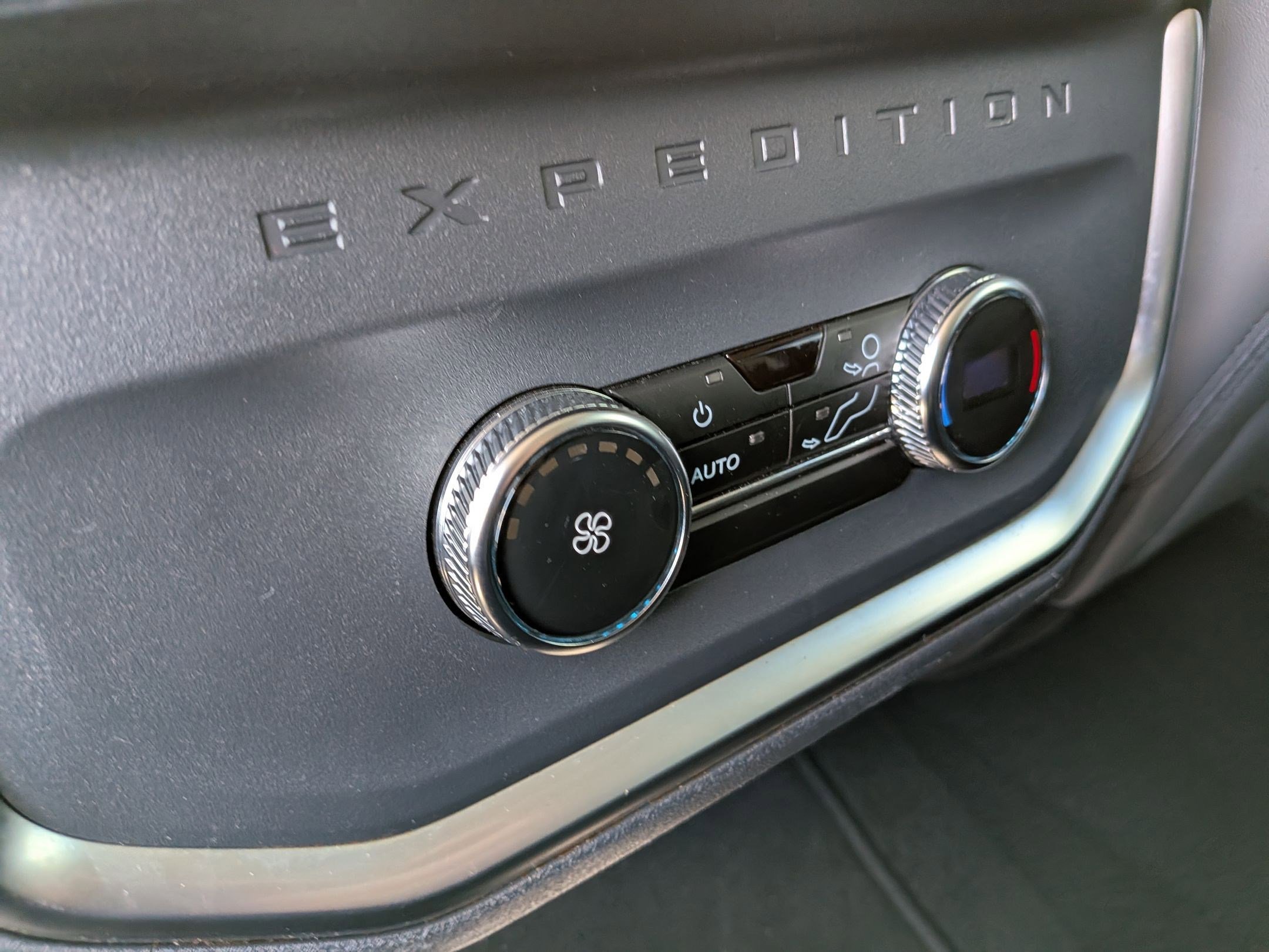 Used 2025 Ford Expedition Max Active image 29