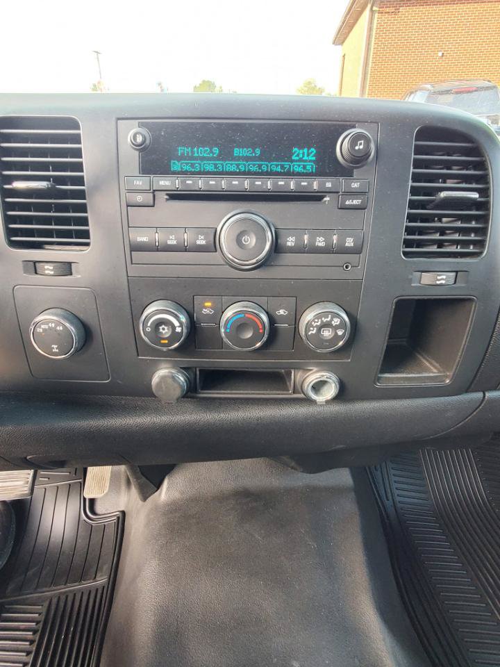 Used 2007 Chevrolet Silverado 1500 LT AWD/4WD image 9