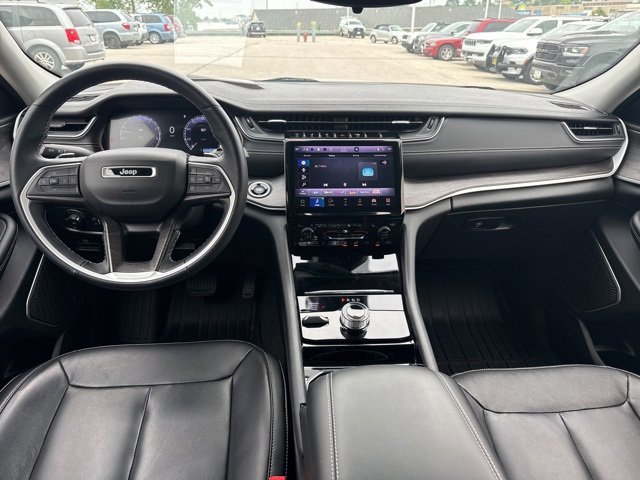 Used 2022 Jeep Grand Cherokee L Limited image 21