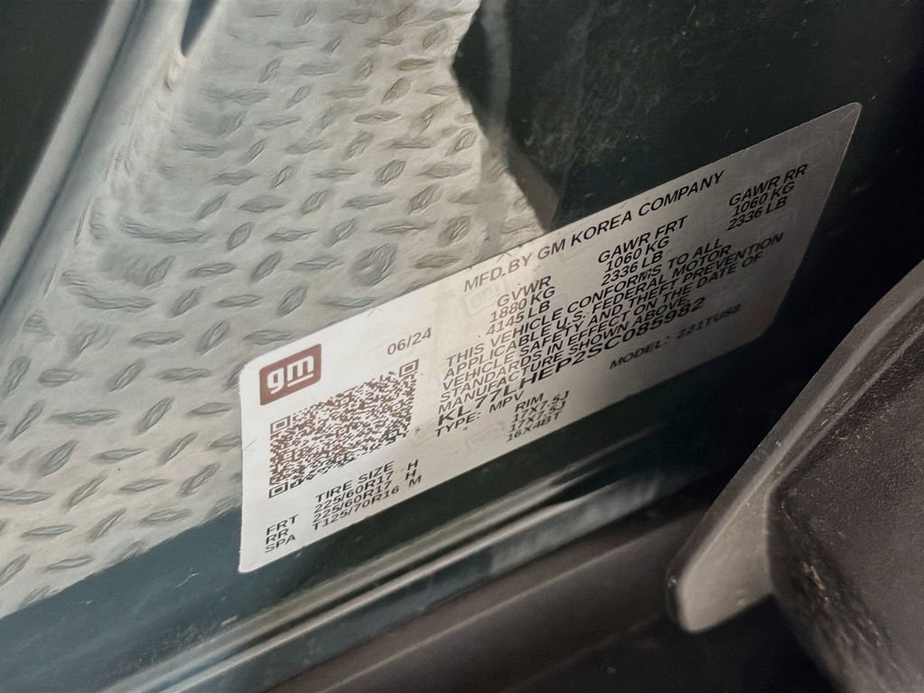 Used 2025 Chevrolet Trax LT w/ Driver Confidence Package FWD image 30