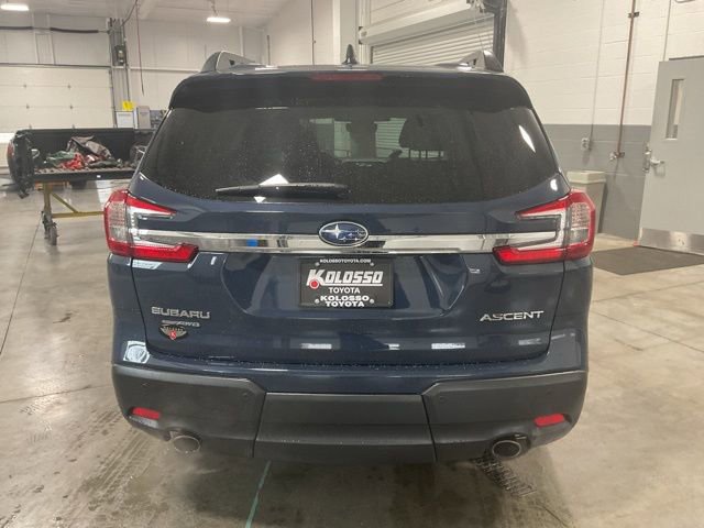 Used 2024 Subaru Ascent Premium w/ Convenience Package image 5