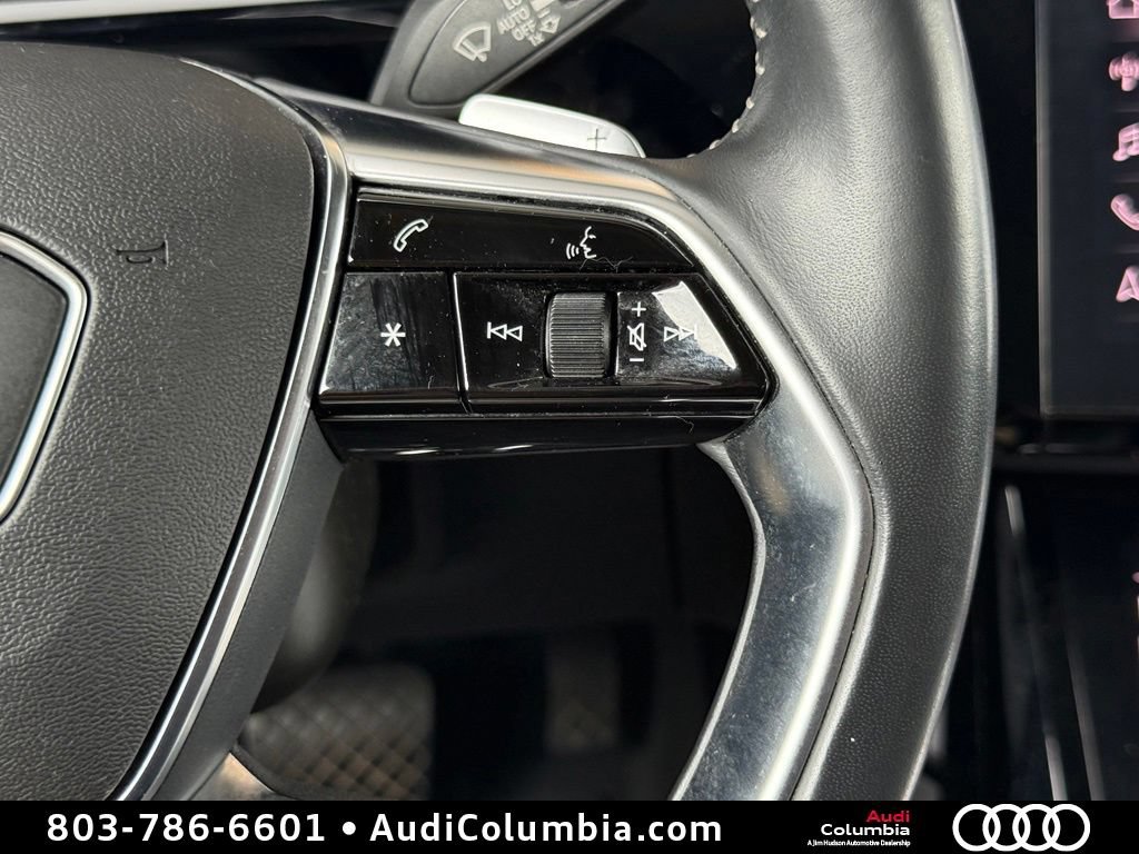 Used 2019 Audi e-tron Prestige w/ Prestige Package AWD/4WD image 30