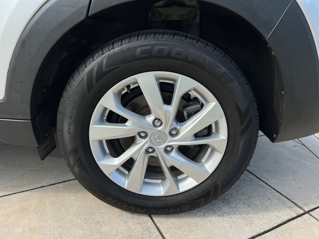 Used 2019 Hyundai Tucson Value FWD image 14