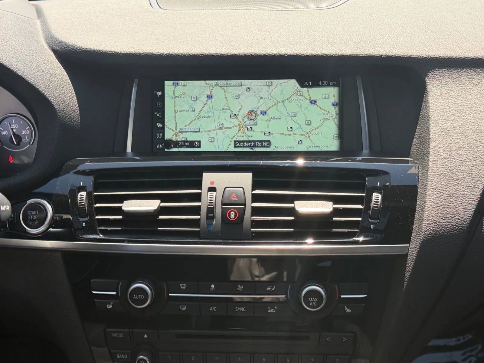 Used 2018 BMW X4 M40i image 21