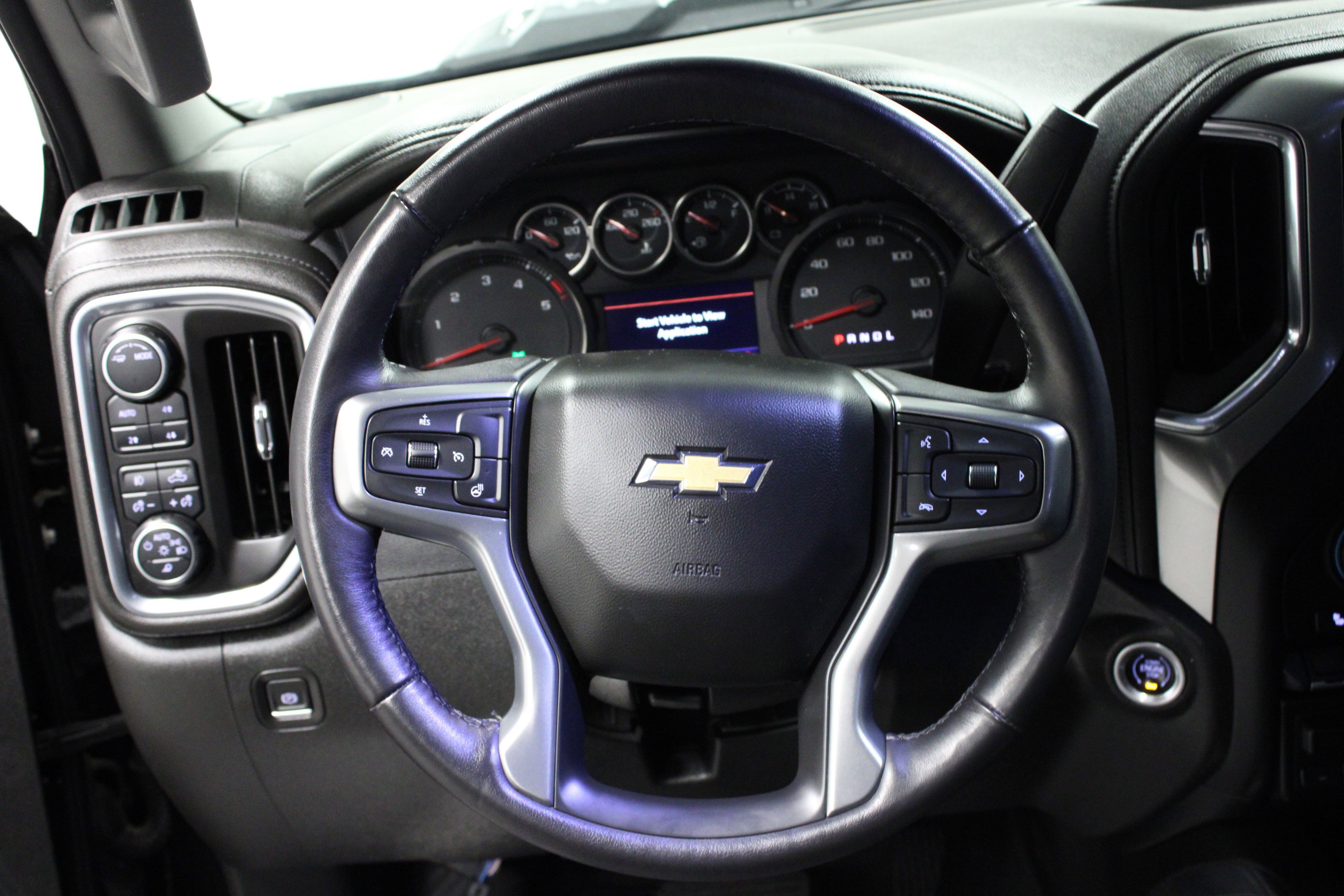 Used 2022 Chevrolet Silverado 2500 LTZ w/ LTZ Convenience Package image 17