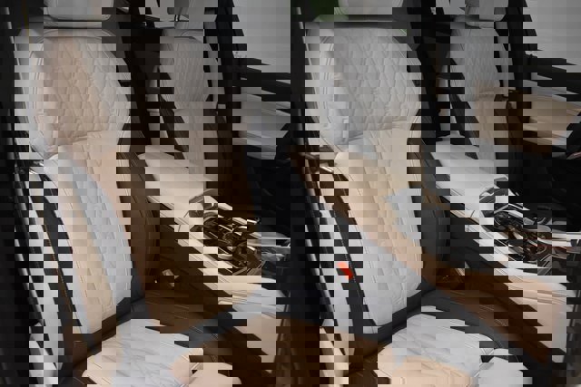 Used 2022 BMW X6 xDrive40i w/ M Sport Package image 6