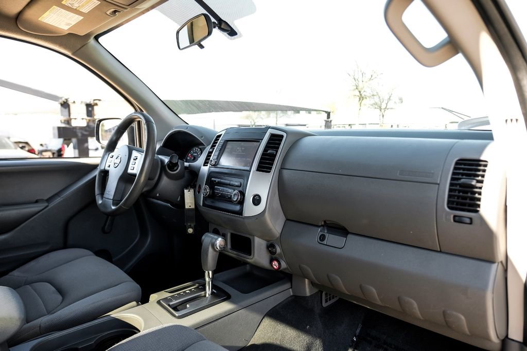 Used 2019 Nissan Frontier S image 9