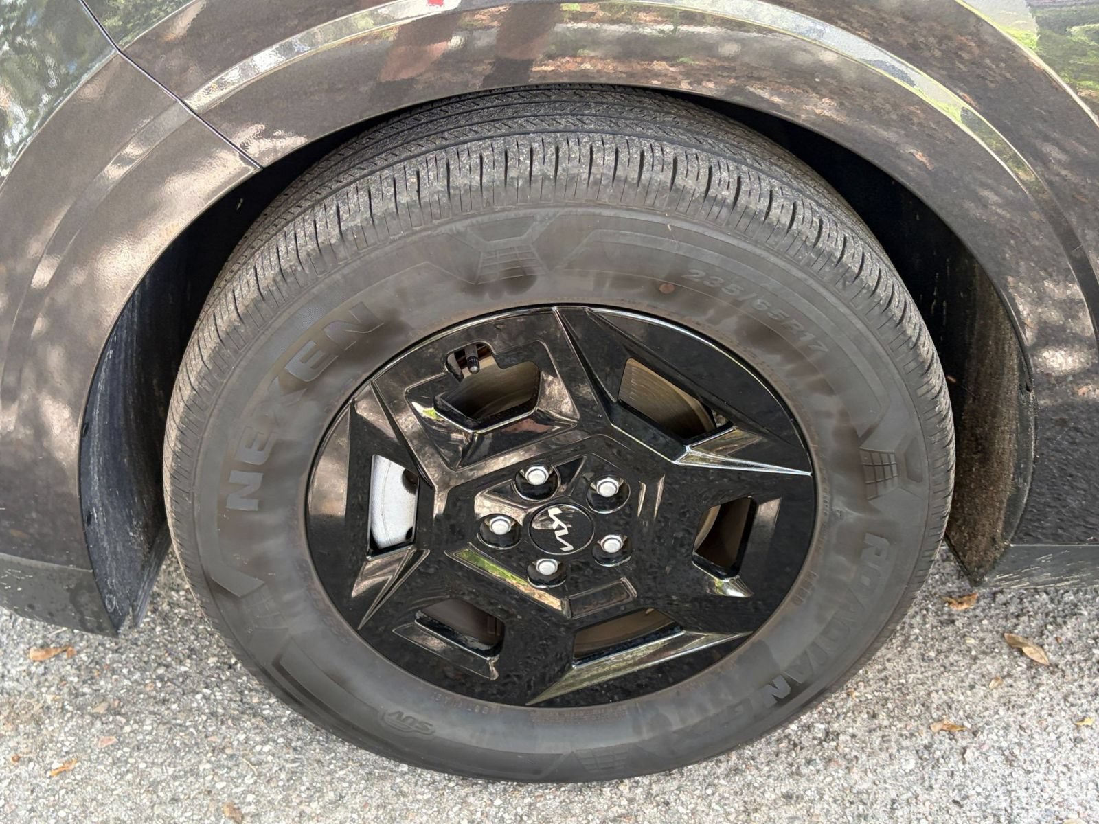 Used 2026 Kia Carnival FWD image 32