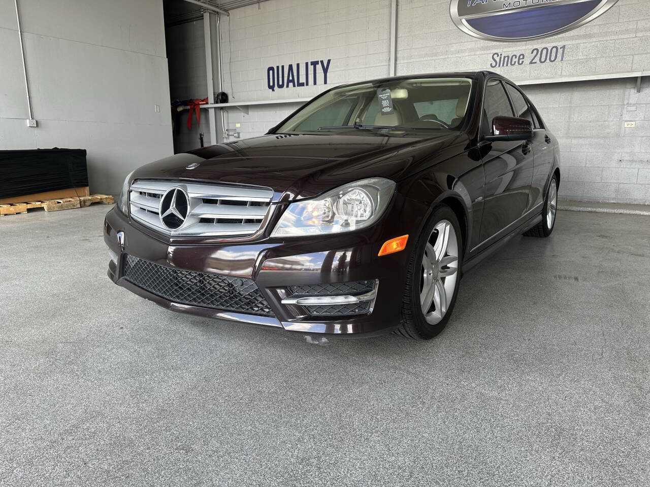 Used 2012 Mercedes-Benz C 250 C 250 Sport 4dr Sedan image 8