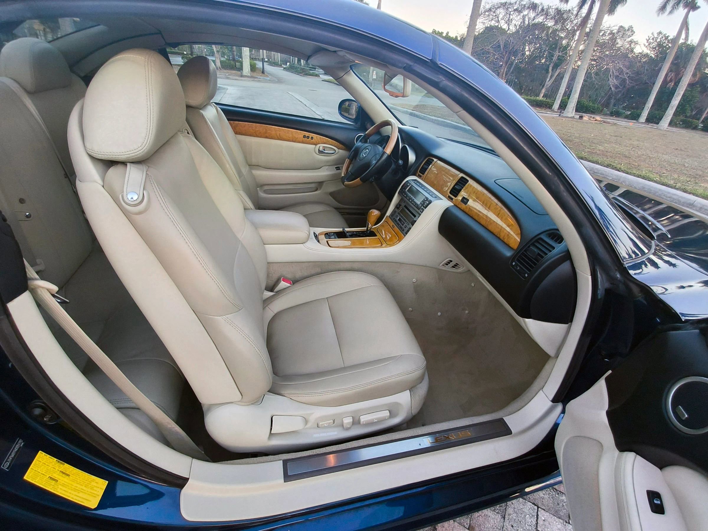 Used 2004 Lexus SC 430 Convertible RWD image 45