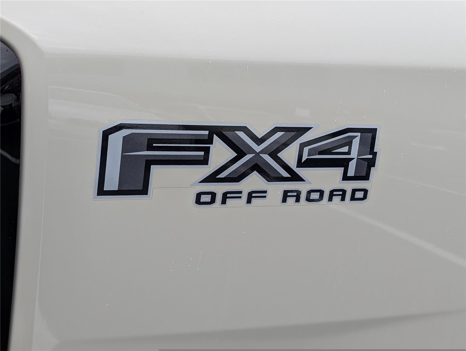 Used 2025 Ford Ranger Lariat w/ FX4 Off-Road Package AWD/4WD image 9
