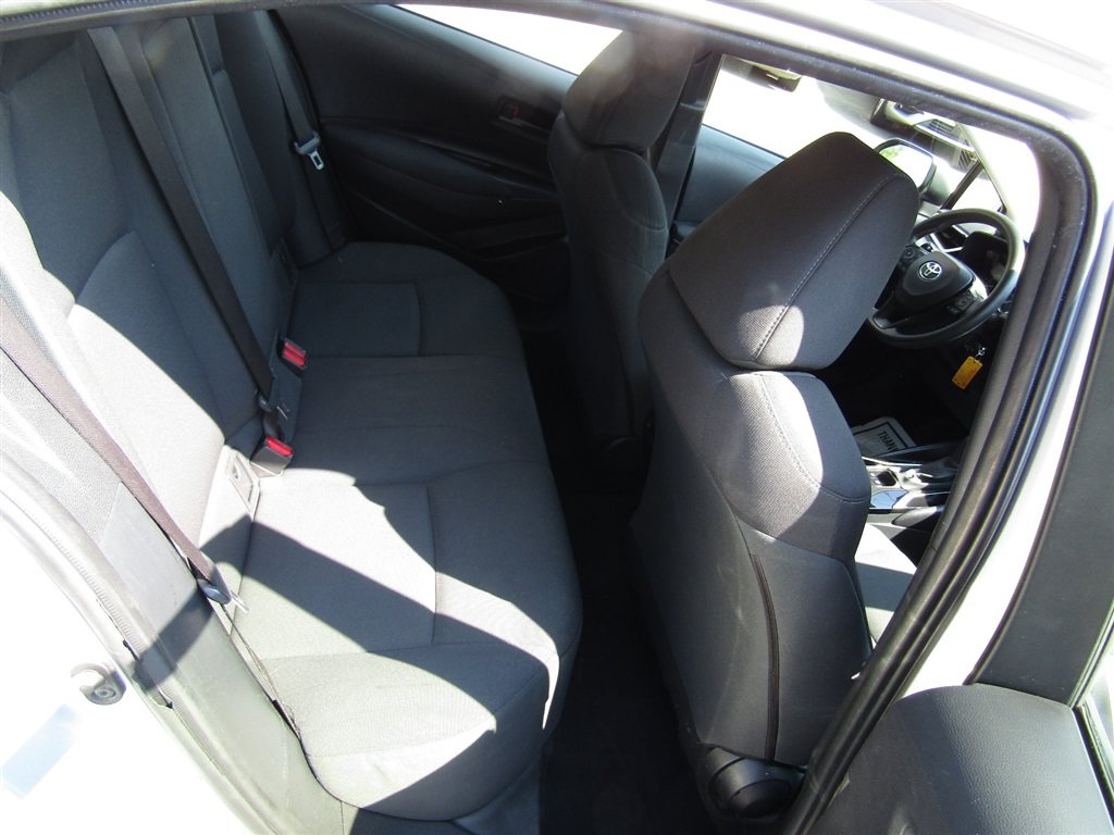 Used 2022 Toyota Corolla LE w/ Carpet Mat Package (TMS) FWD image 19