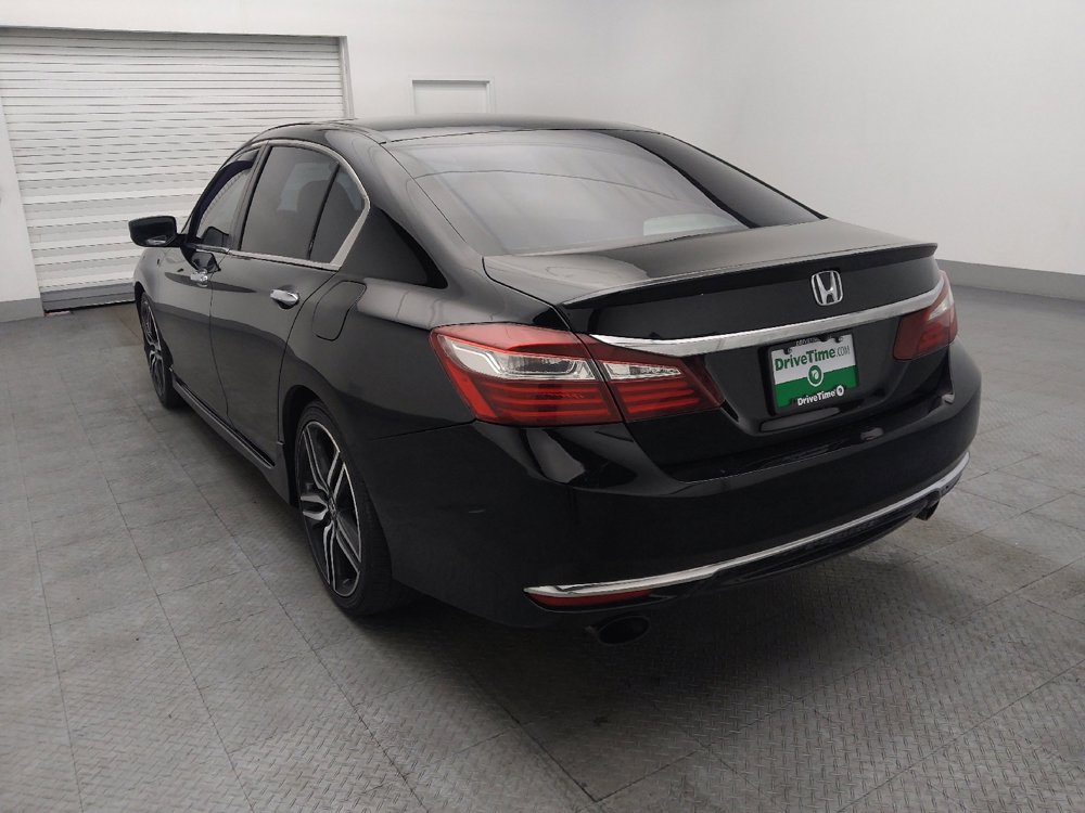Used 2017 Honda Accord Sport image 5