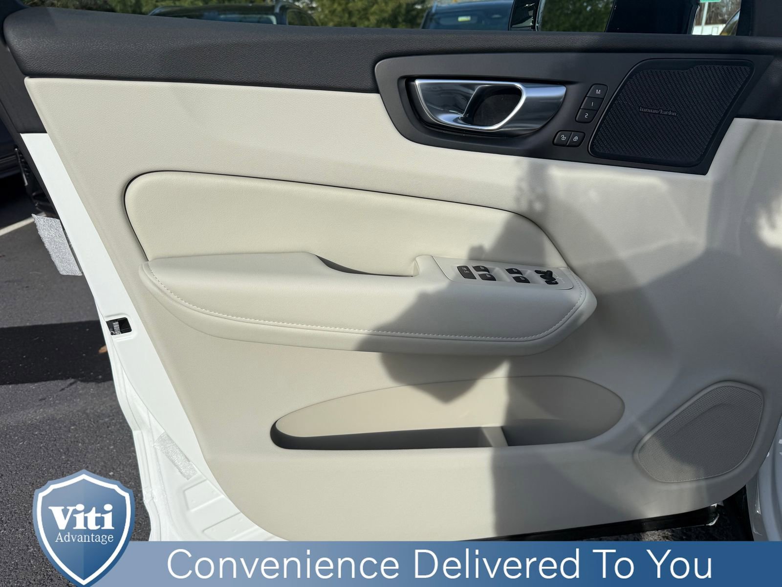 New 2026 Volvo XC60 B5 Ultra w/ Protection Package Premier AWD/4WD image 10