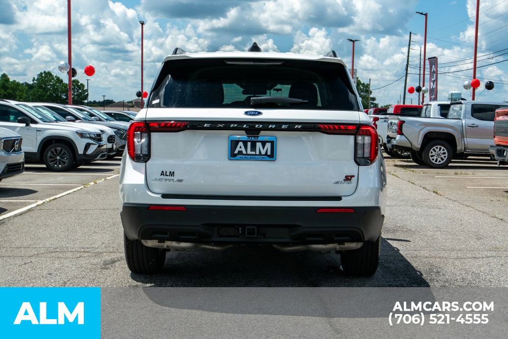 Used 2025 Ford Explorer Active image 6