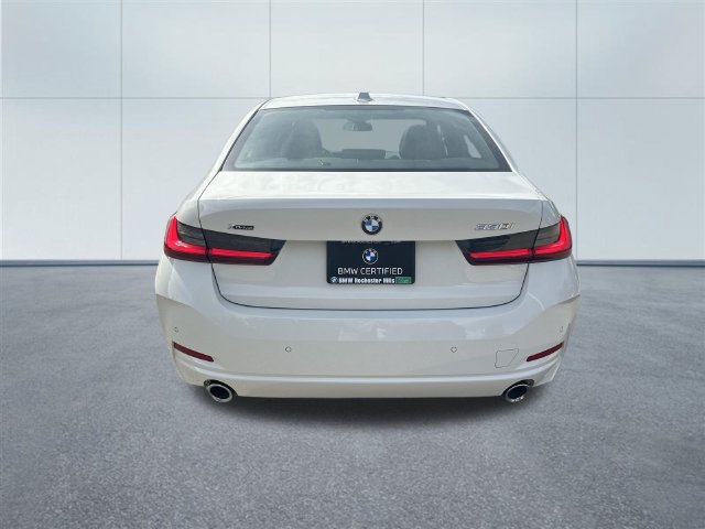 Certified 2023 BMW 330i xDrive Sedan w/ Premium Package AWD/4WD image 13