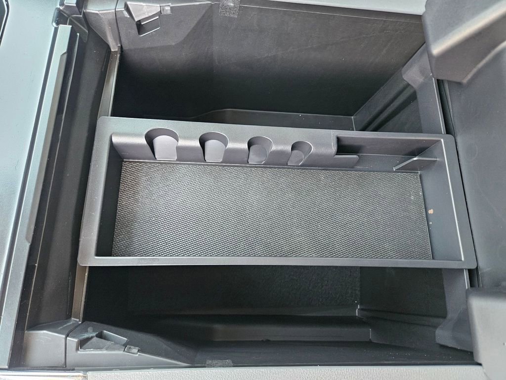 Used 2025 Ford F150 XLT w/ Equipment Group 301A Standard AWD/4WD image 29