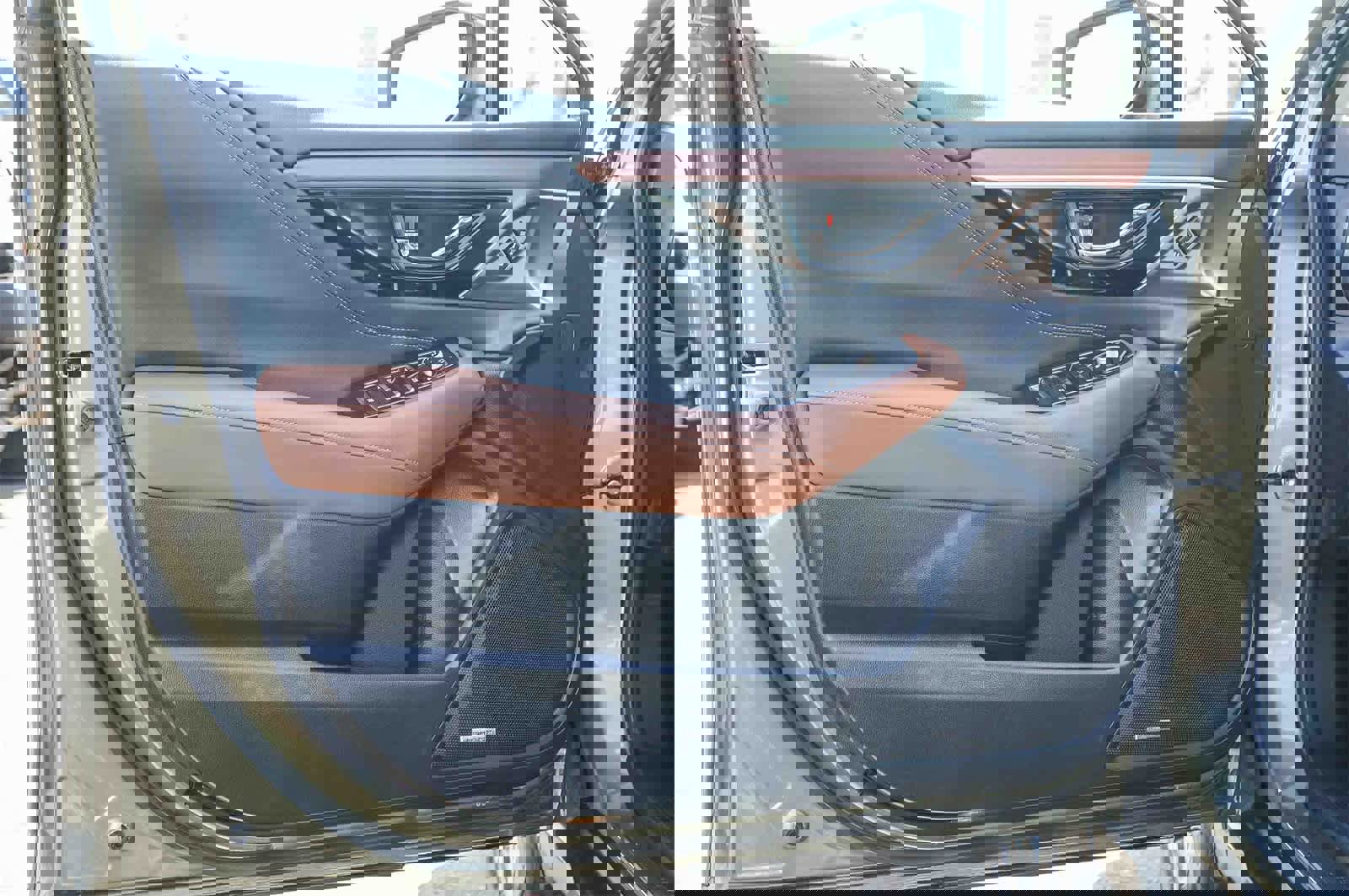 Used 2024 Subaru Outback Touring image 18