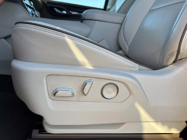 Used 2024 GMC Yukon Denali AWD/4WD image 14