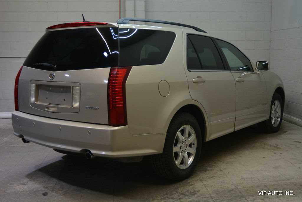 Used 2008 Cadillac SRX w/ Utility Package RWD image 4
