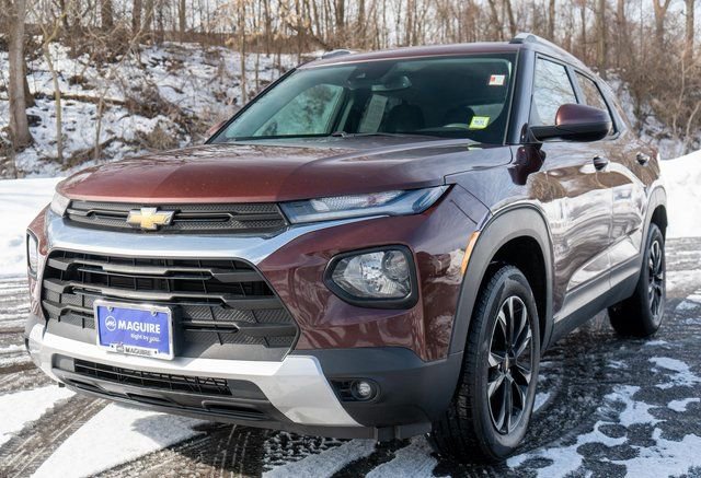 Used 2023 Chevrolet TrailBlazer LT w/ Convenience Package AWD/4WD image 2