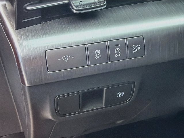 Certified 2024 Hyundai Kona SE FWD image 11