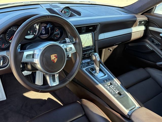 Used 2015 Porsche 911 Turbo S image 10