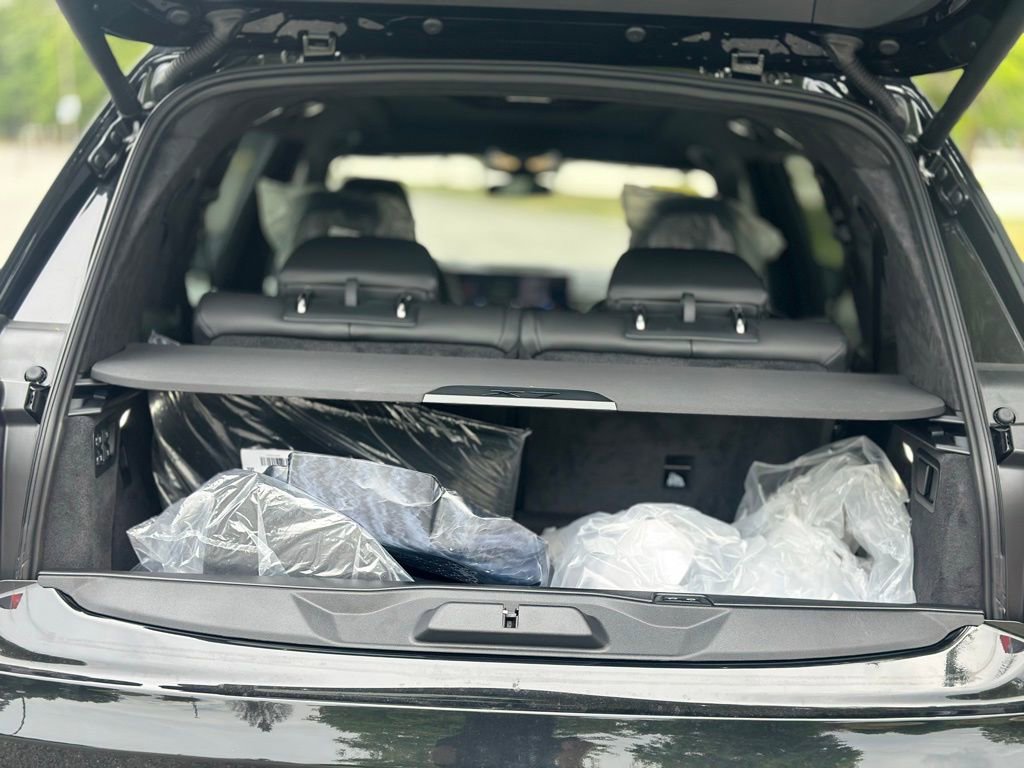 New 2026 BMW X7 M60i image 6