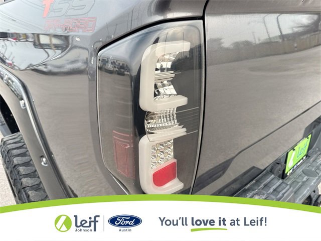 Used 2015 Toyota Tundra SR5 w/ SR5 Upgrade Package image 37