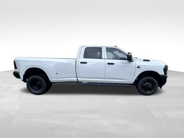New 2026 RAM 3500 Tradesman AWD/4WD image 8