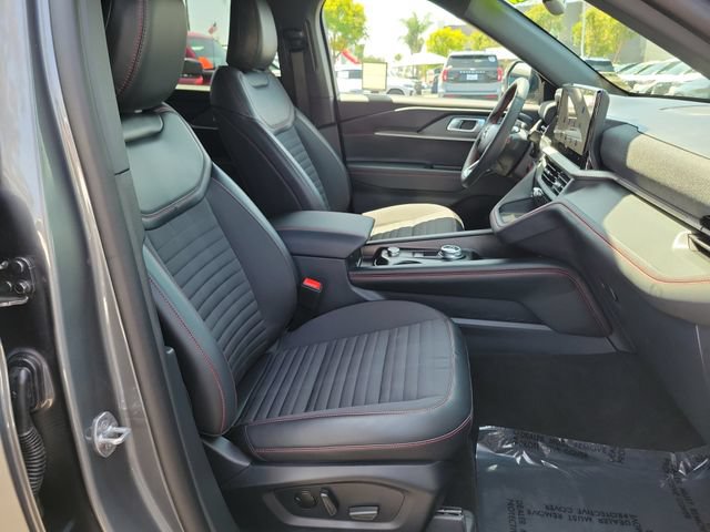 Used 2026 Ford Explorer ST-Line w/ ST-Line Street Pack RWD image 17