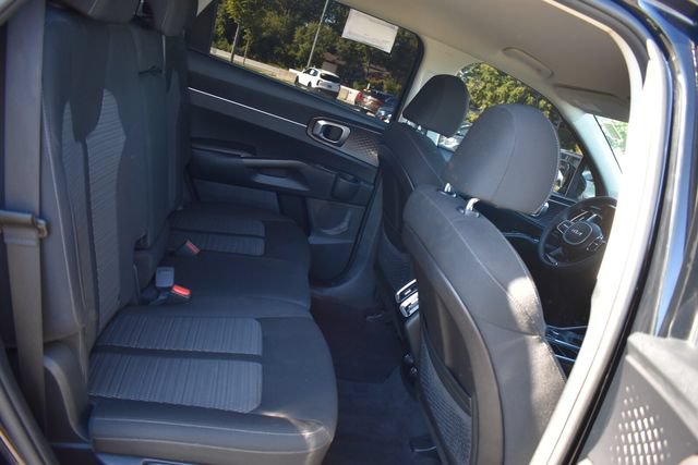 Certified 2023 Kia Sorento LX AWD/4WD image 14