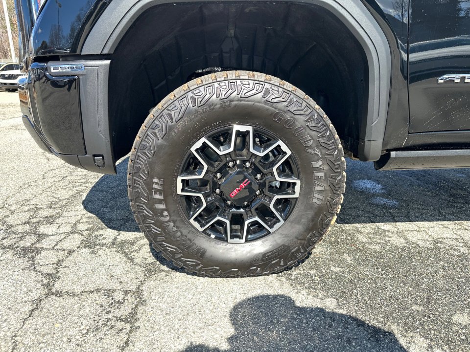 New 2026 GMC Sierra 2500 AT4X image 27