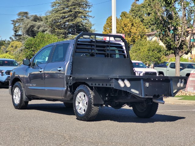 Used 2018 Nissan Titan SV w/ SV Convenience Package AWD/4WD image 8