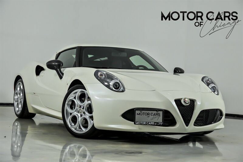 Used 2016 Alfa Romeo 4C Coupe w/ Coupe Track Package 1 RWD image 1