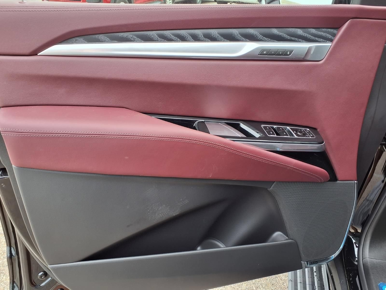 New 2026 Cadillac Escalade ESV Sport w/ Touring Package AWD/4WD image 12